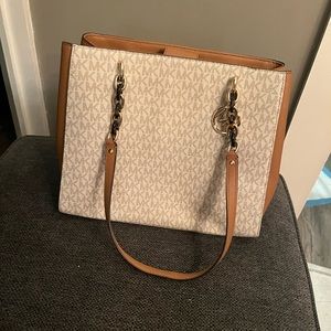 micheal kors purse